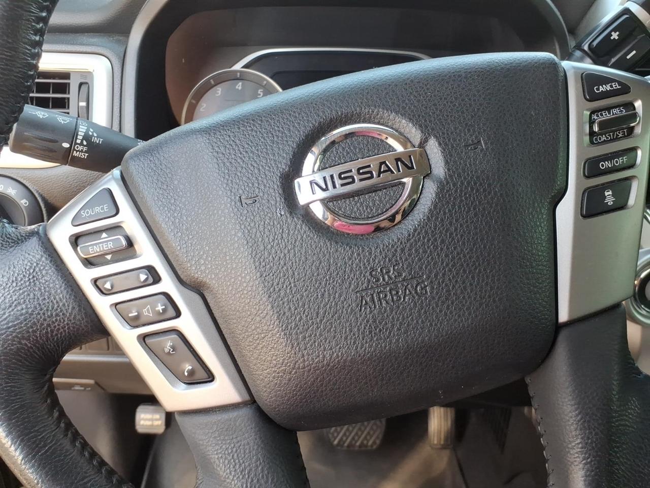 Nissan Titan  2021
