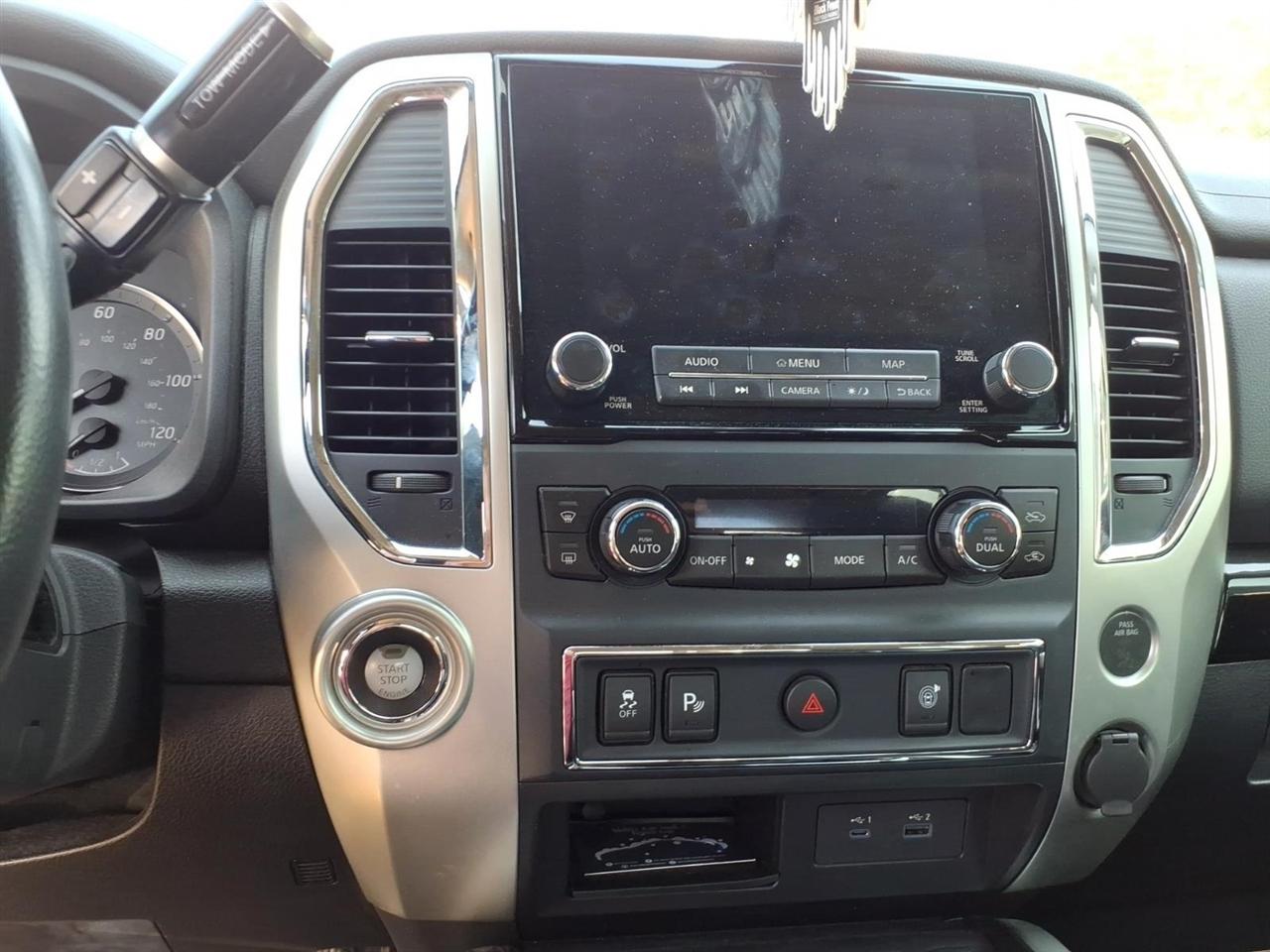 Nissan Titan  2021