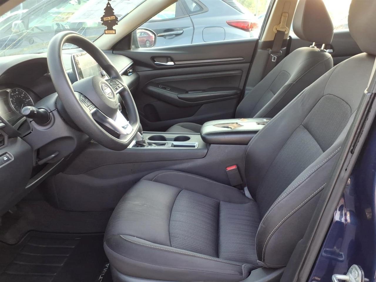 Nissan Altima  2020