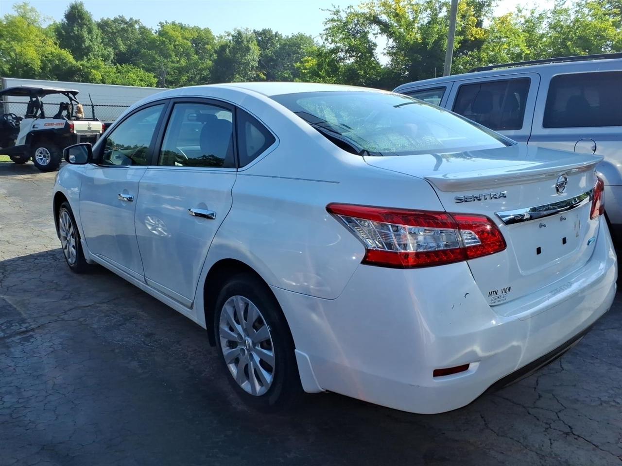 Nissan Sentra  2014