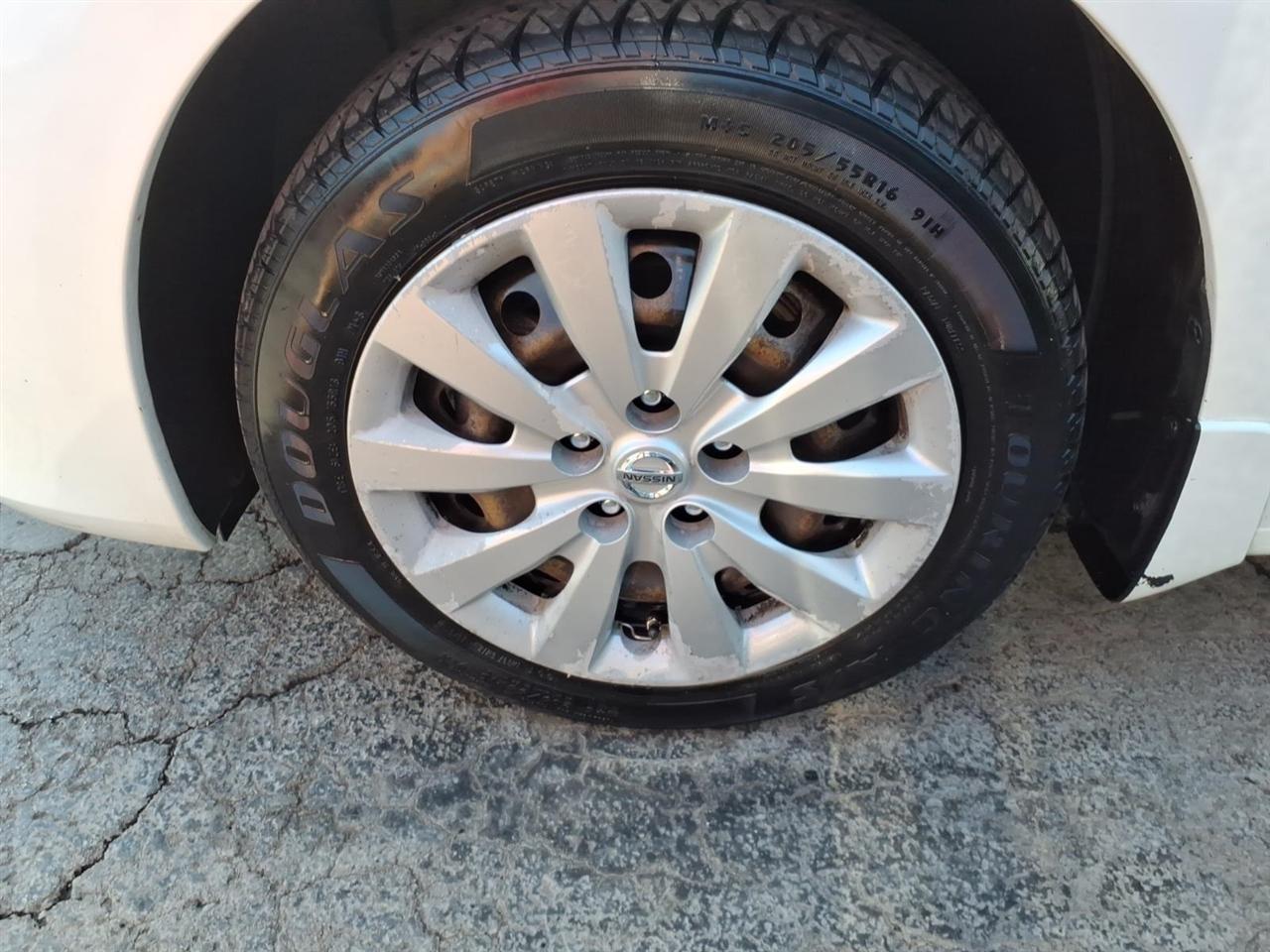Nissan Sentra  2014