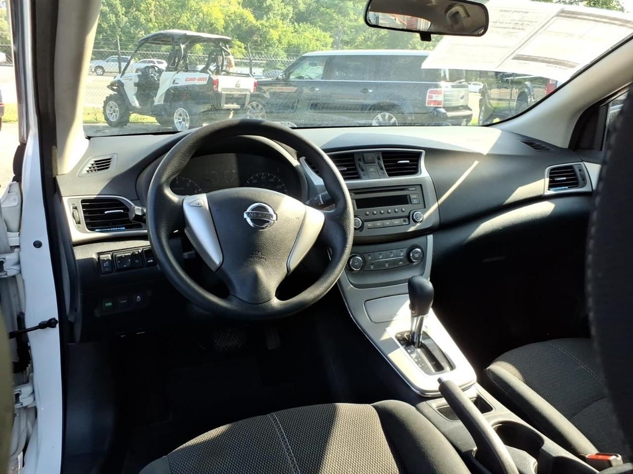 Nissan Sentra  2014