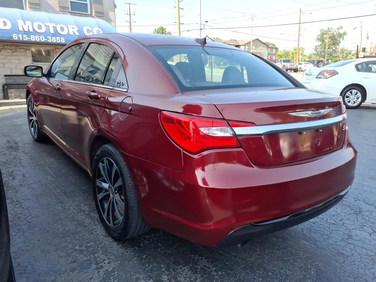 Chrysler 200  2014
