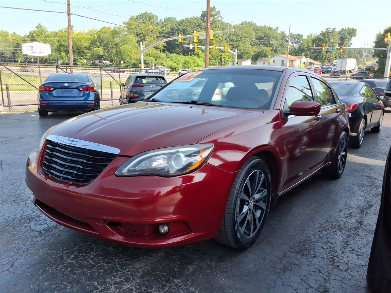 Chrysler 200  2014