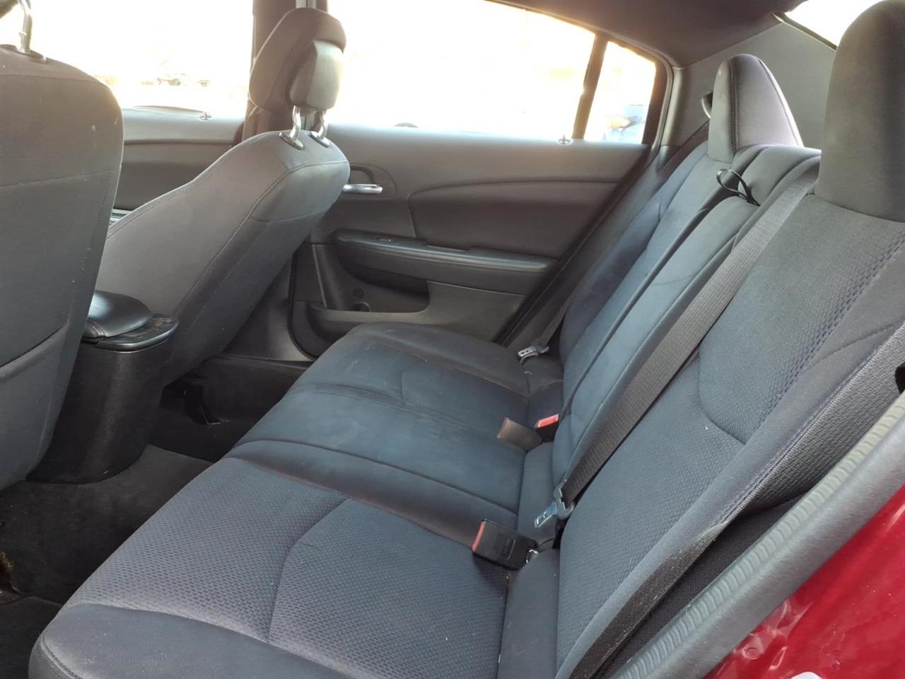 Chrysler 200  2014