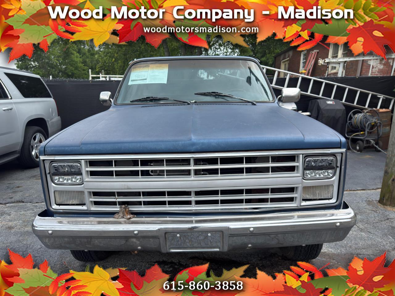 Chevrolet Pickup K10 Stepside 117.5" WB 1985