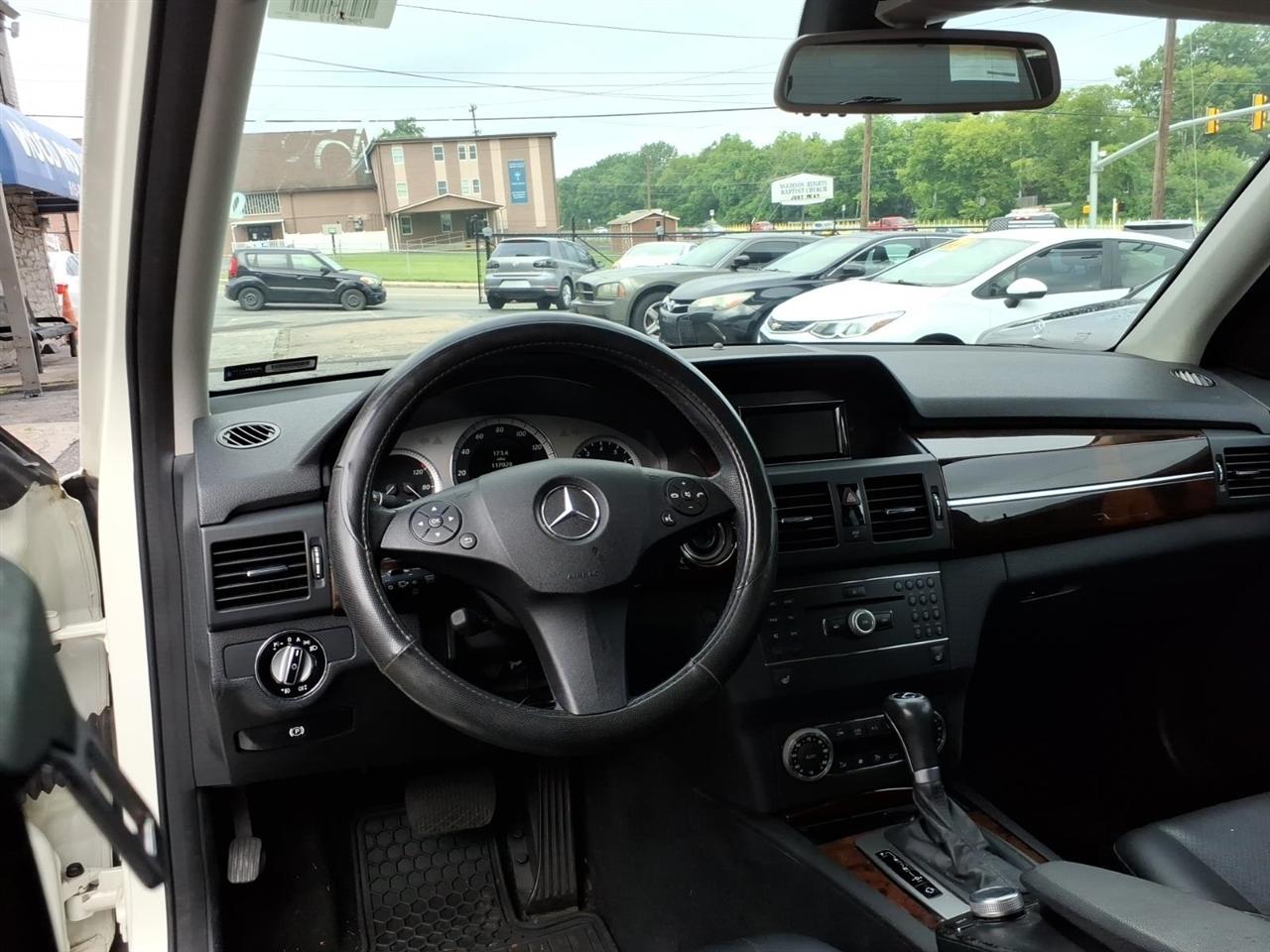 Mercedes-Benz GLK-Class  2010