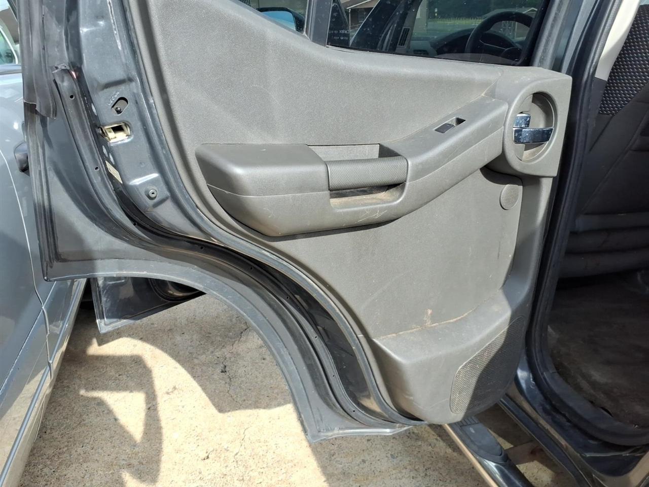 Nissan Xterra  2011