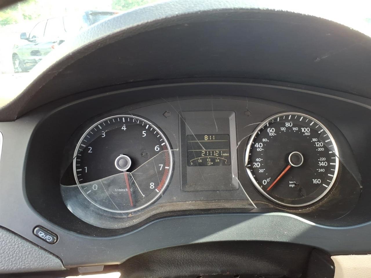 Volkswagen Jetta Sedan  2013