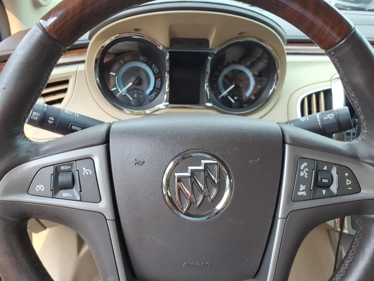 Buick LaCrosse  2010