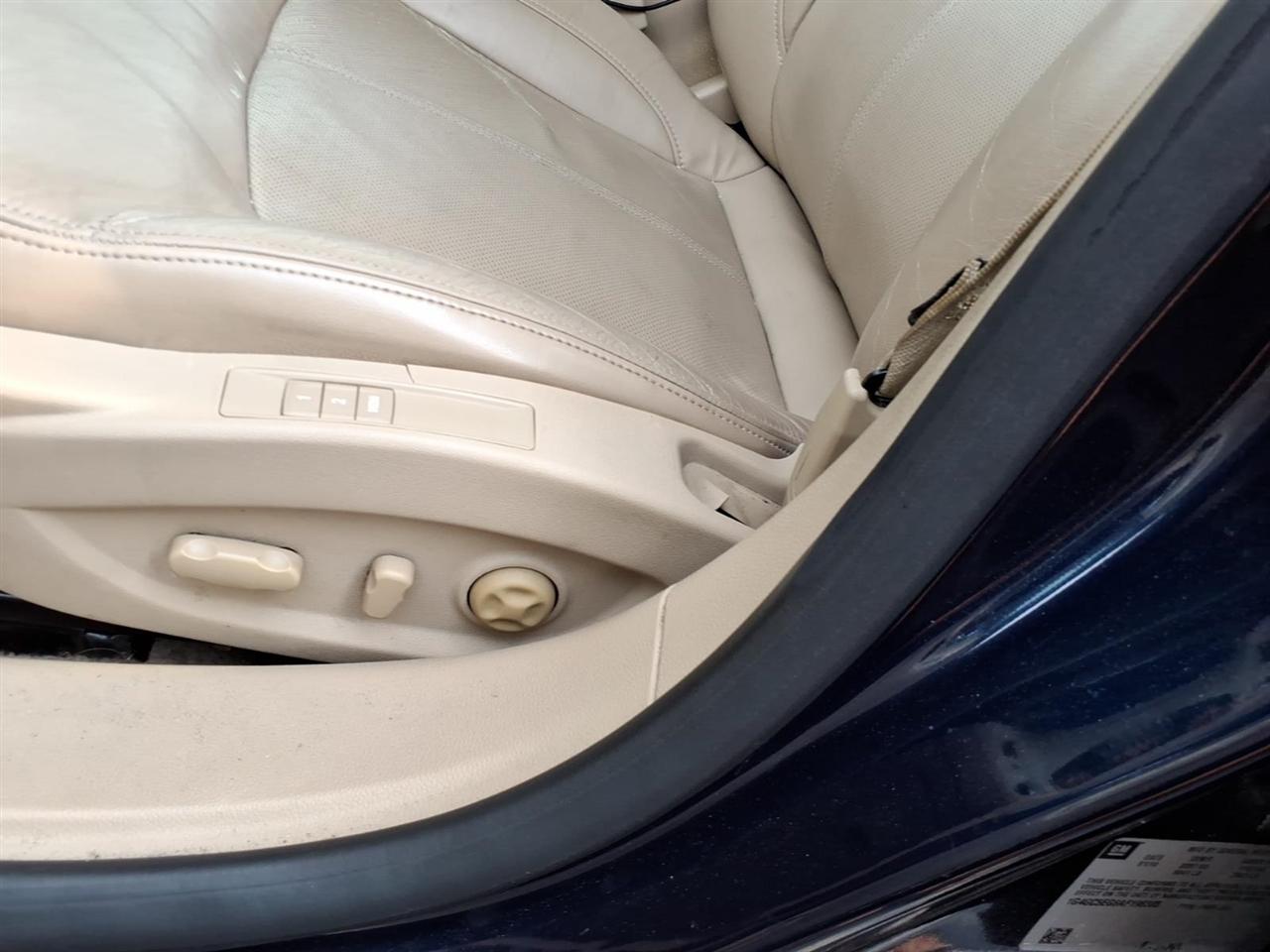 Buick LaCrosse  2010