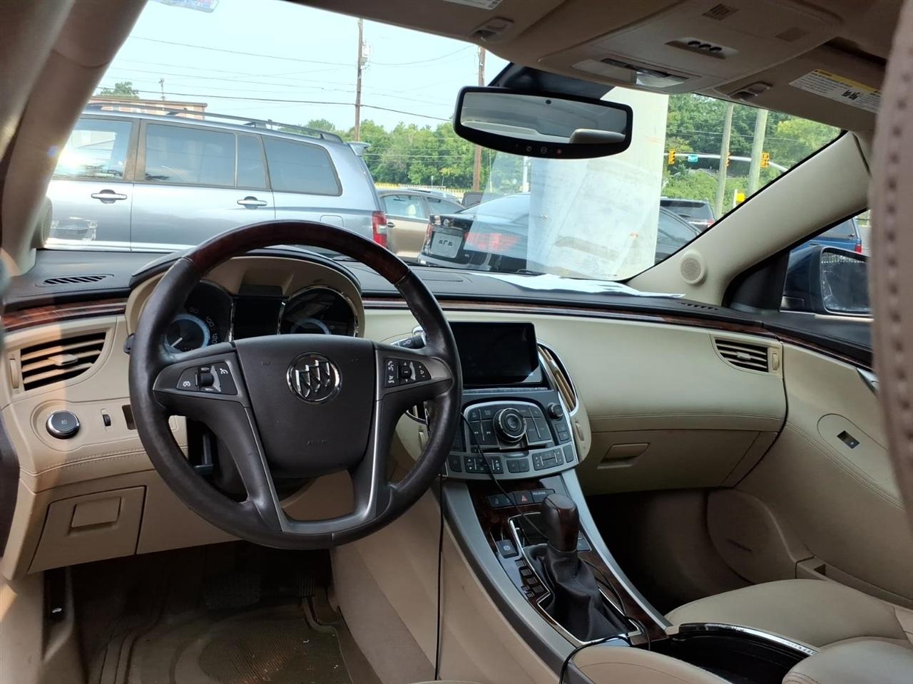 Buick LaCrosse  2010