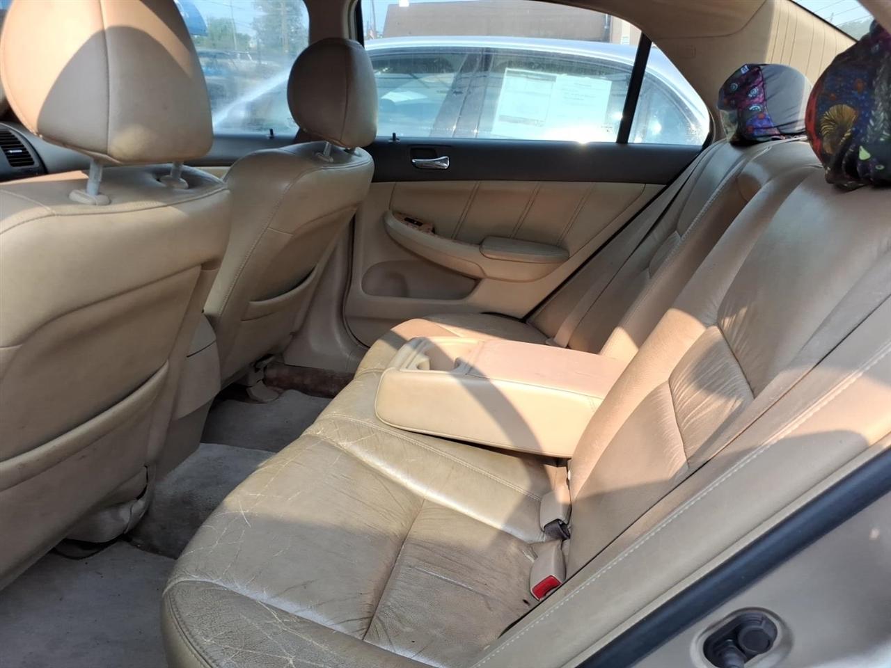 Honda Accord Sdn  2005