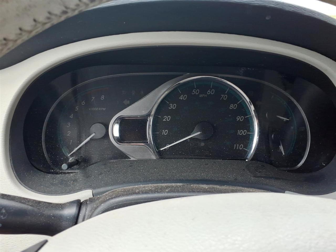 Toyota Sienna  2011