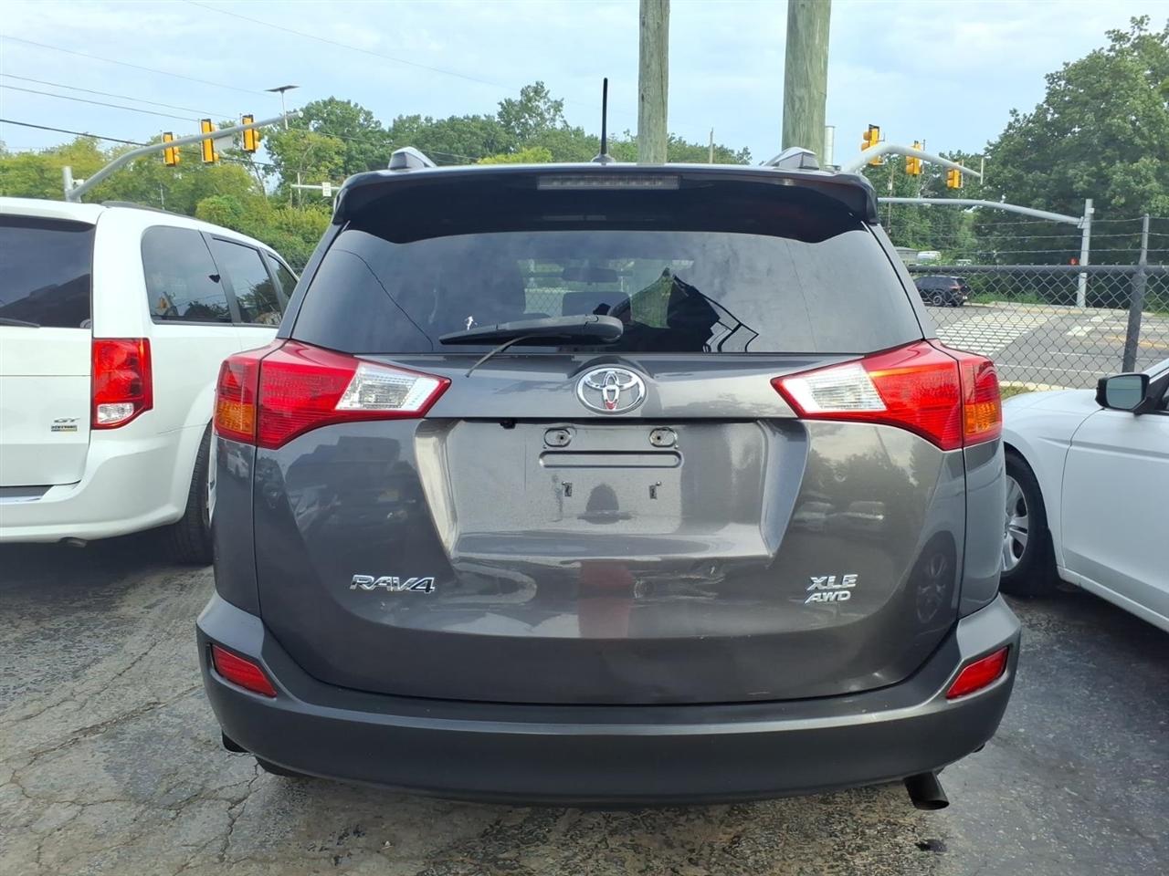 Toyota RAV4  2015