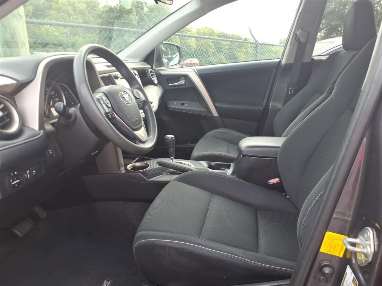 Toyota RAV4  2015