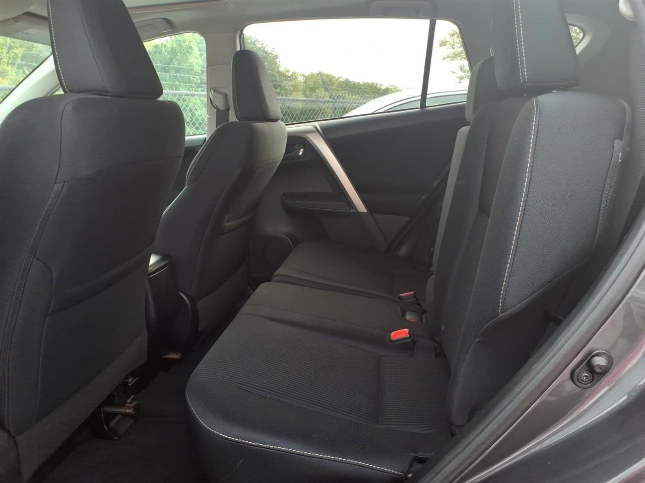 Toyota RAV4  2015