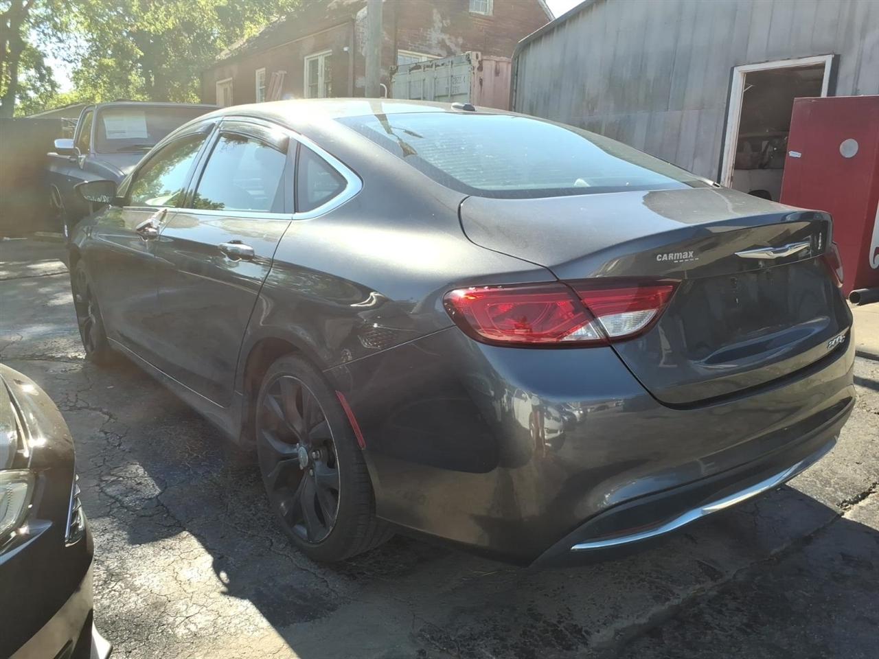 Chrysler 200  2015