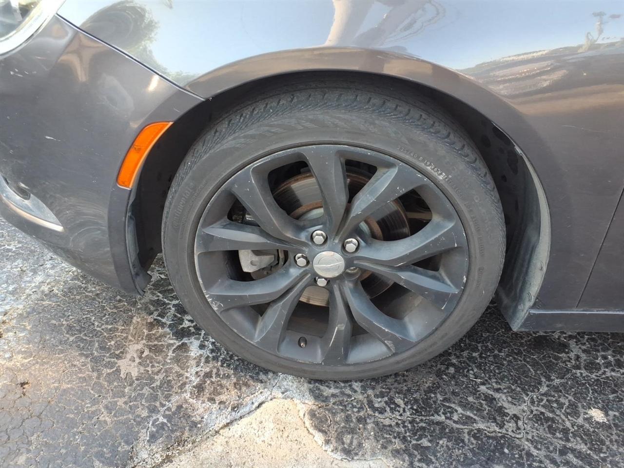 Chrysler 200  2015