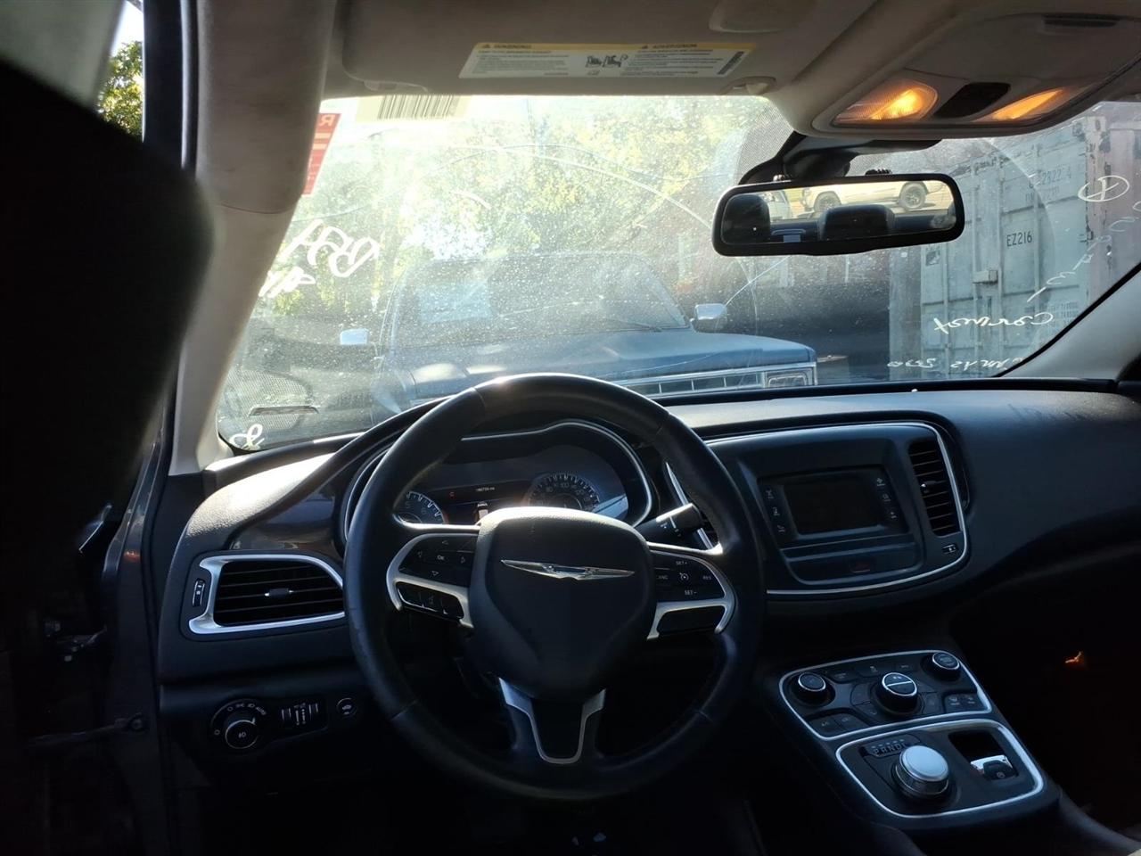Chrysler 200  2015