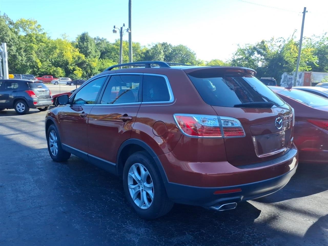 Mazda CX-9  2011