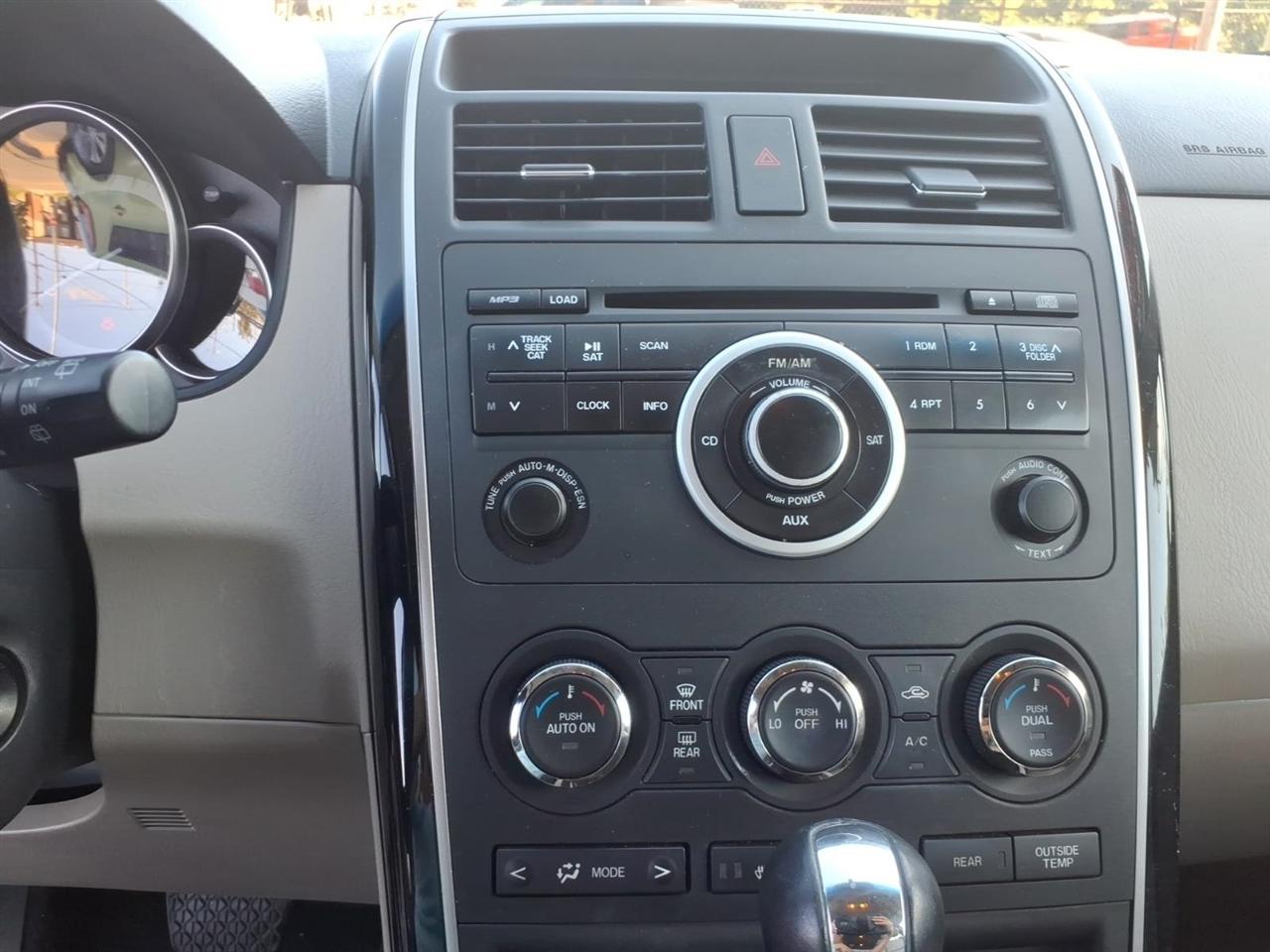 Mazda CX-9  2011