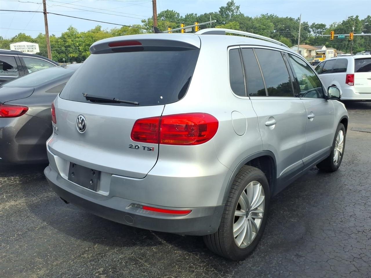 Volkswagen Tiguan  2015