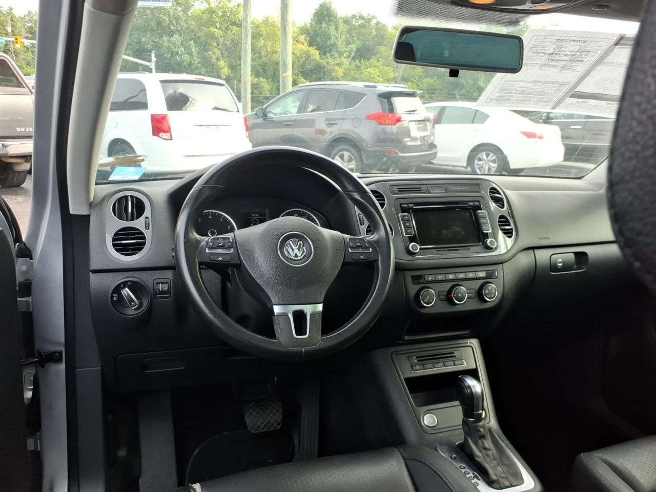 Volkswagen Tiguan  2015
