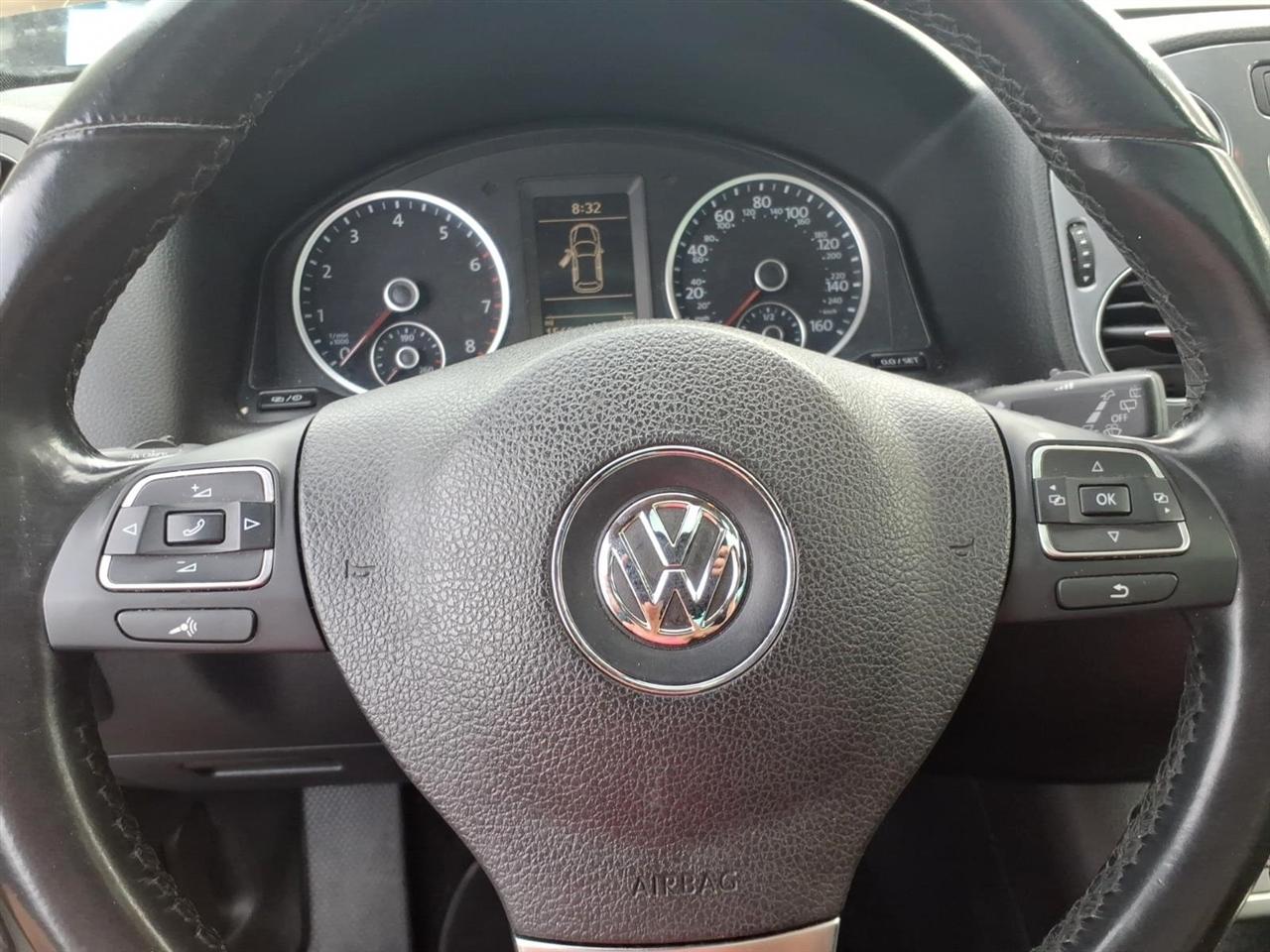 Volkswagen Tiguan  2015