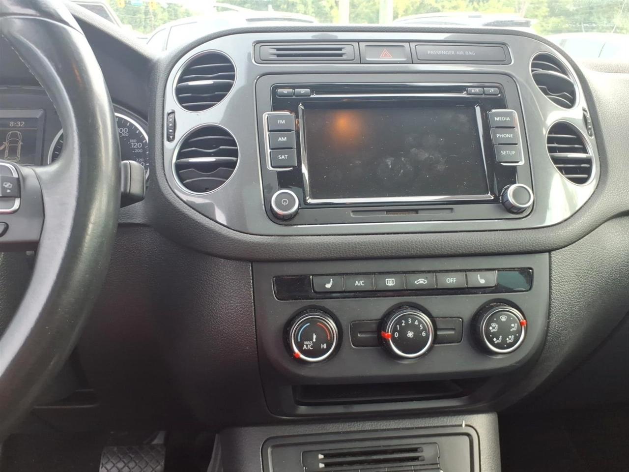 Volkswagen Tiguan  2015