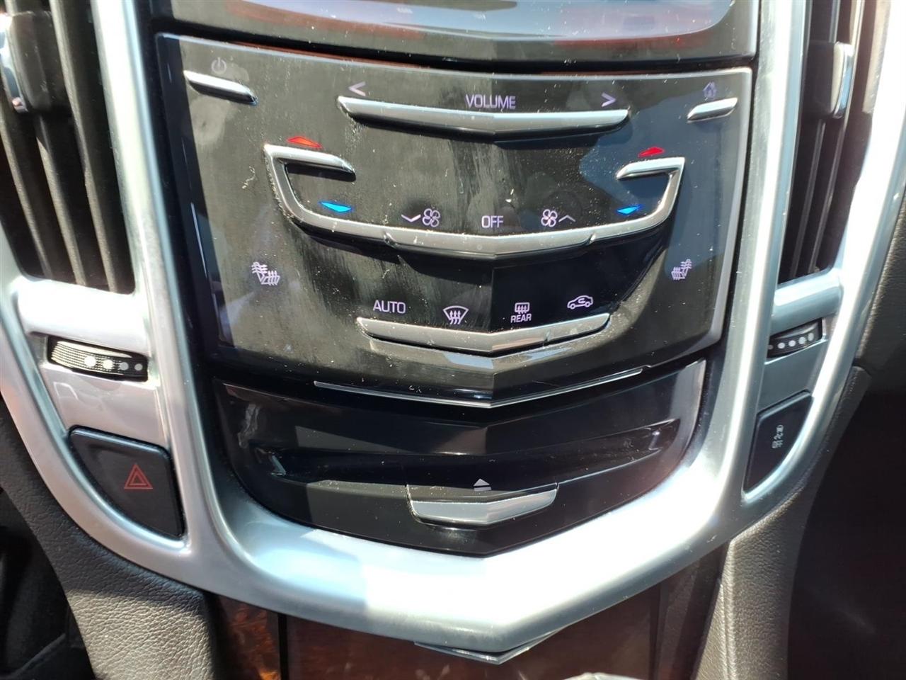 Cadillac SRX  2015