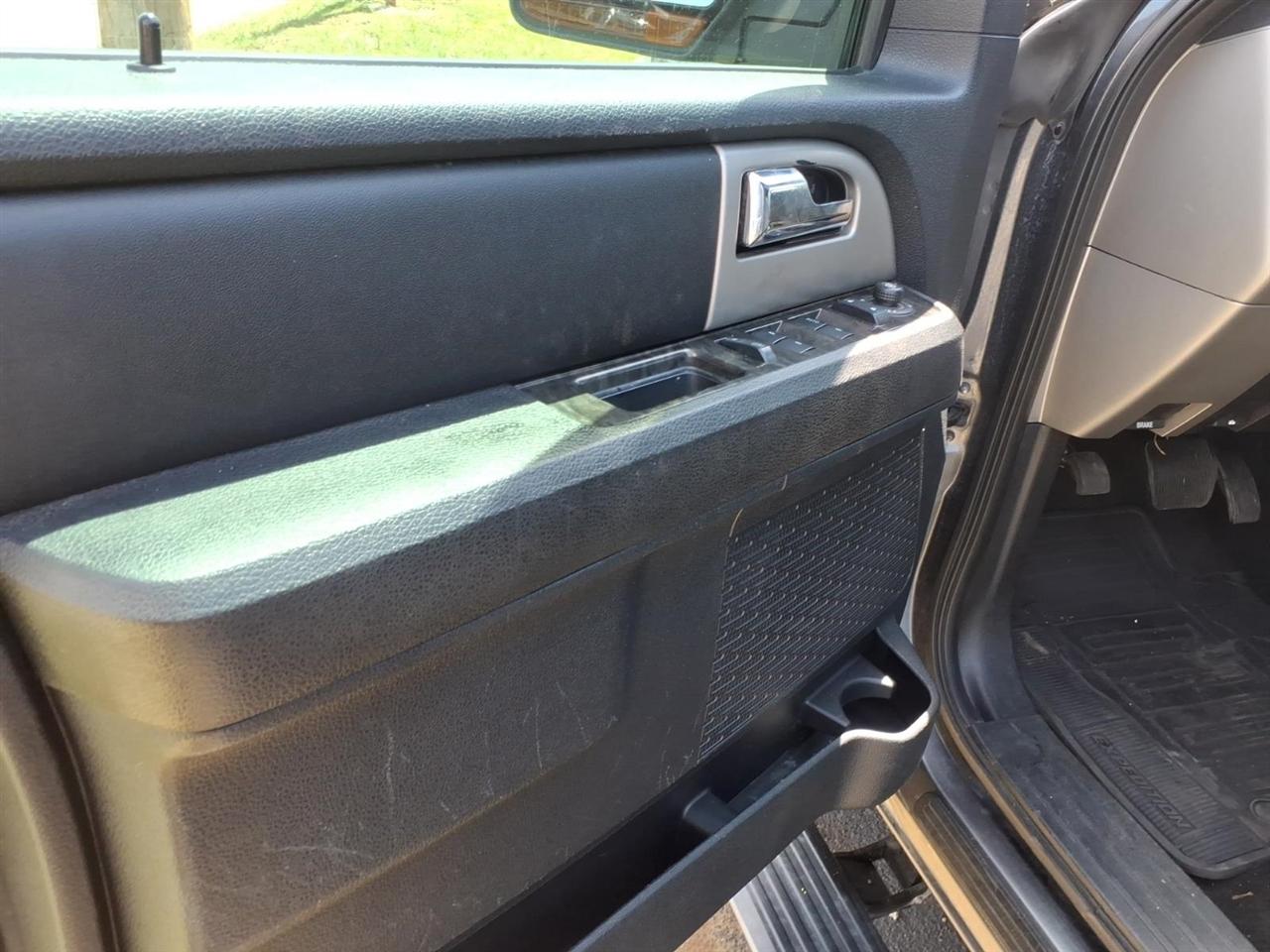 Ford Expedition  2015