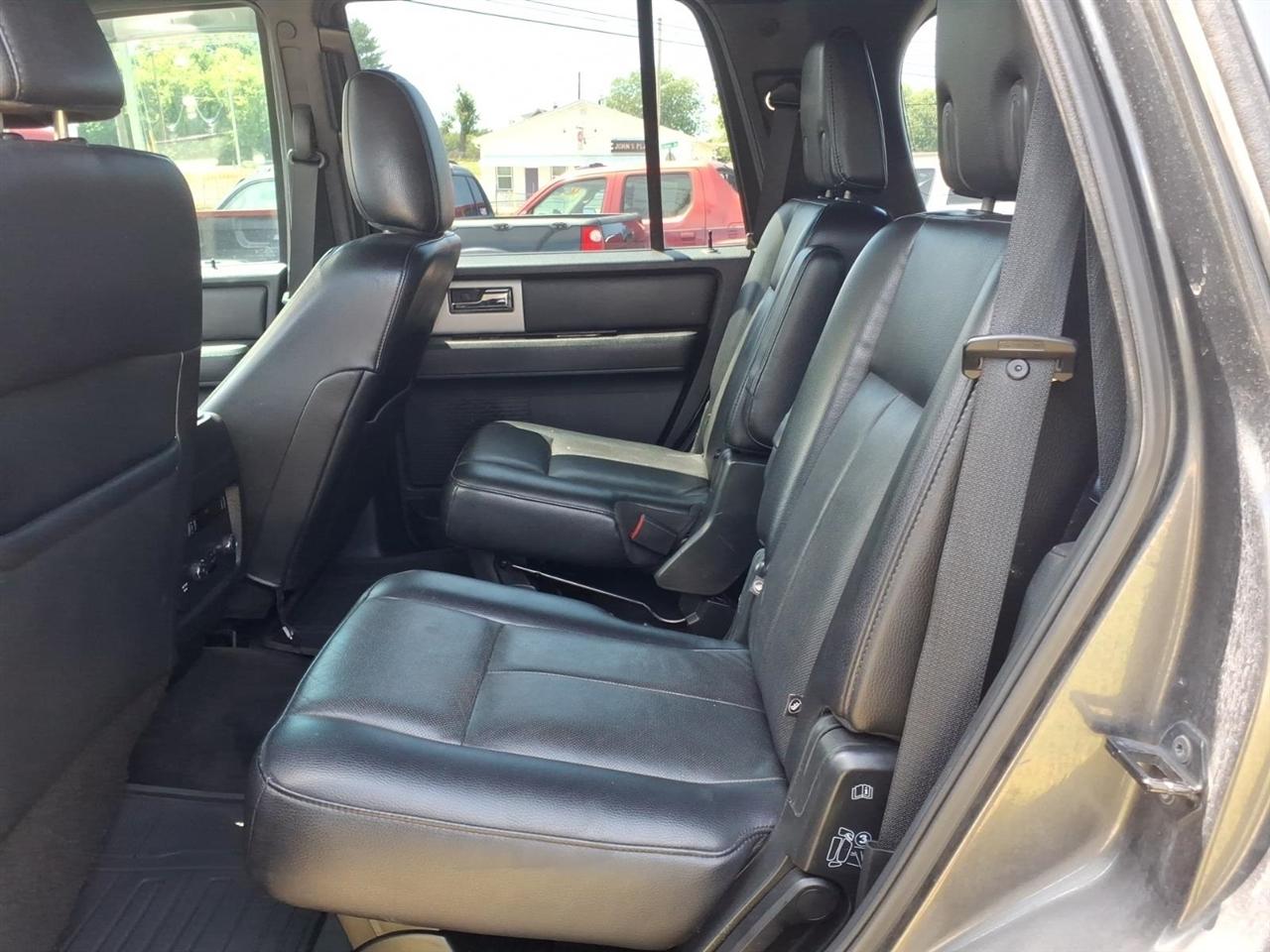 Ford Expedition  2015