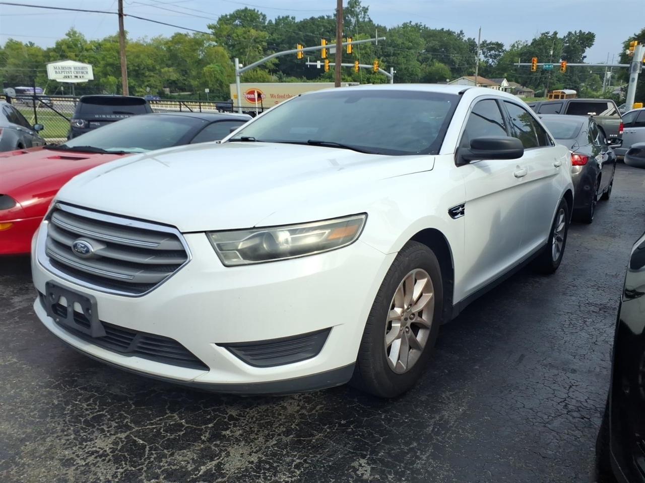 Ford Taurus  2015
