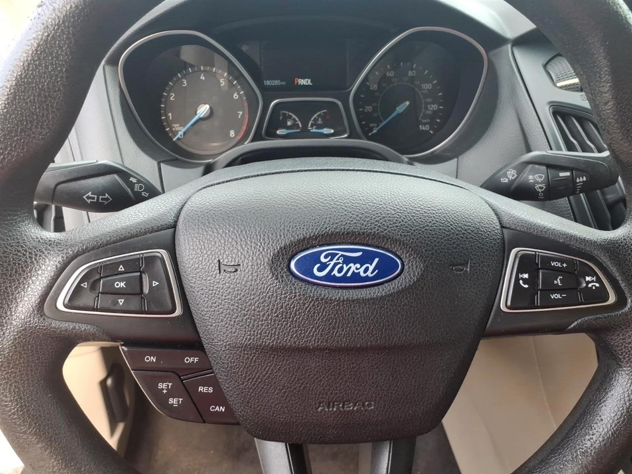 Ford Focus  2015