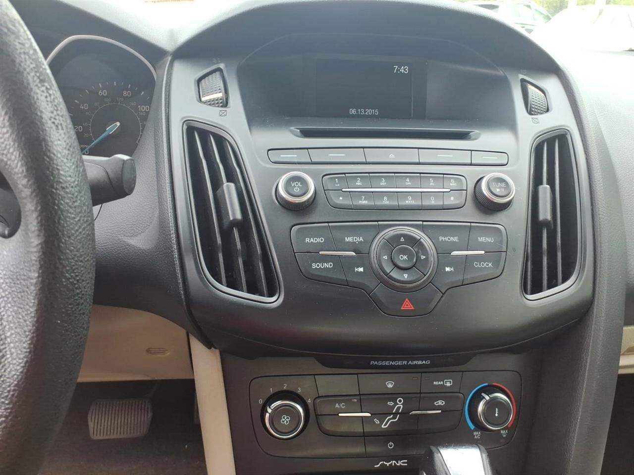 Ford Focus  2015