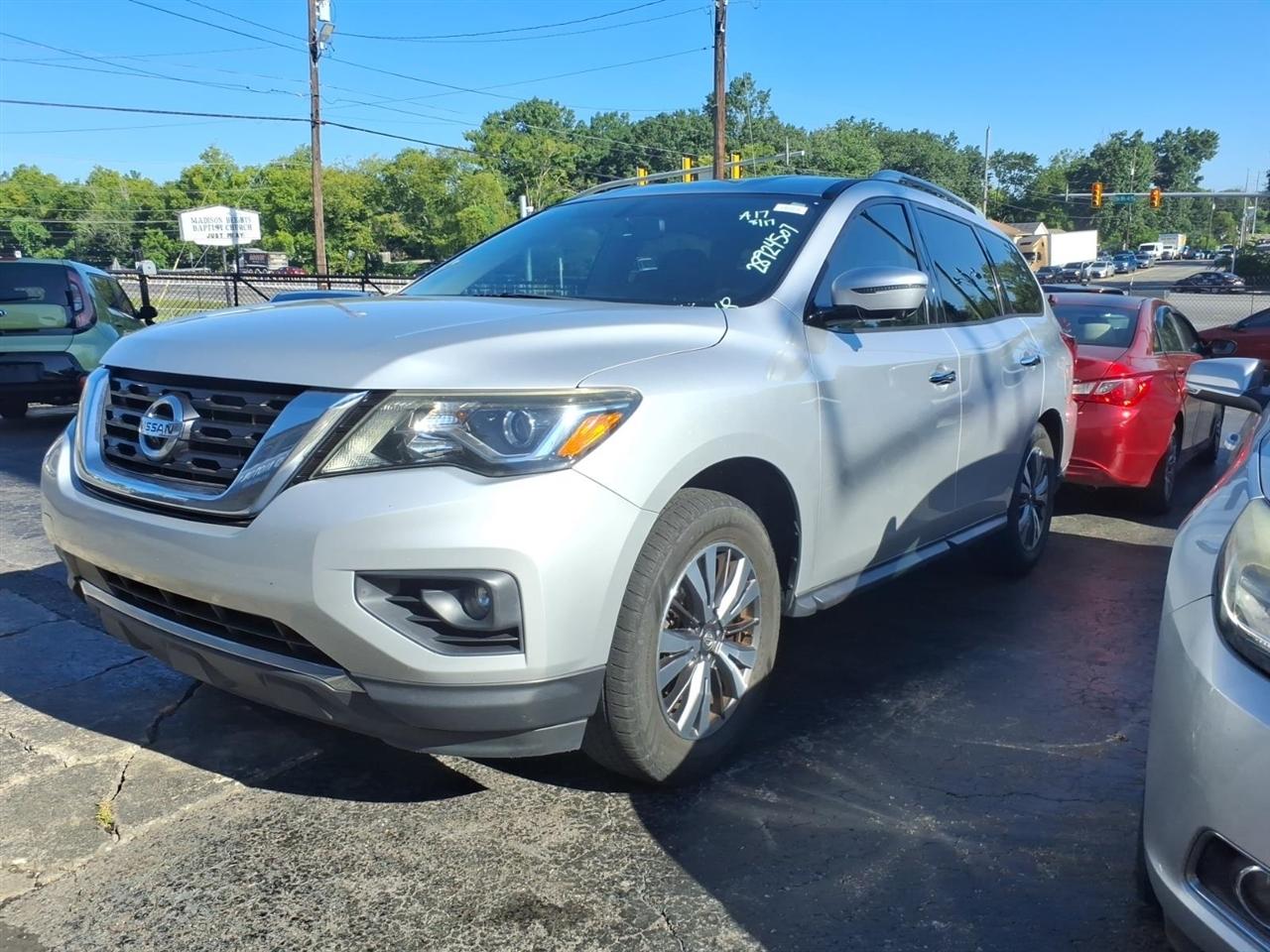 Nissan Pathfinder  2017
