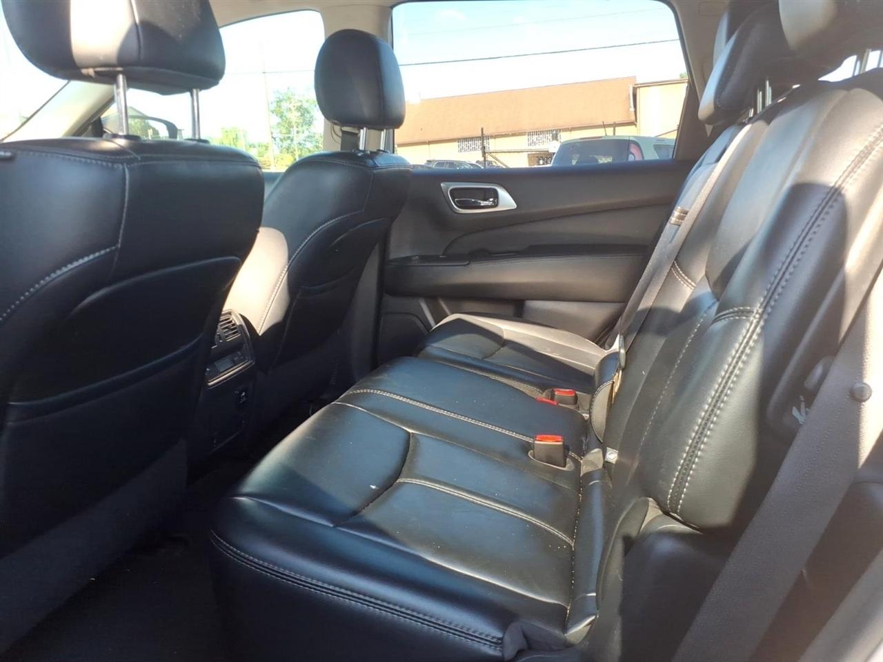 Nissan Pathfinder  2017