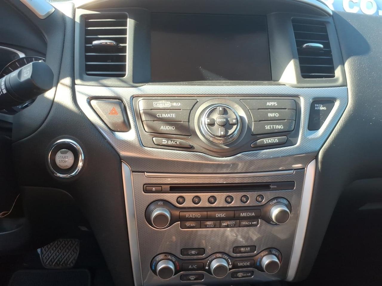 Nissan Pathfinder  2017