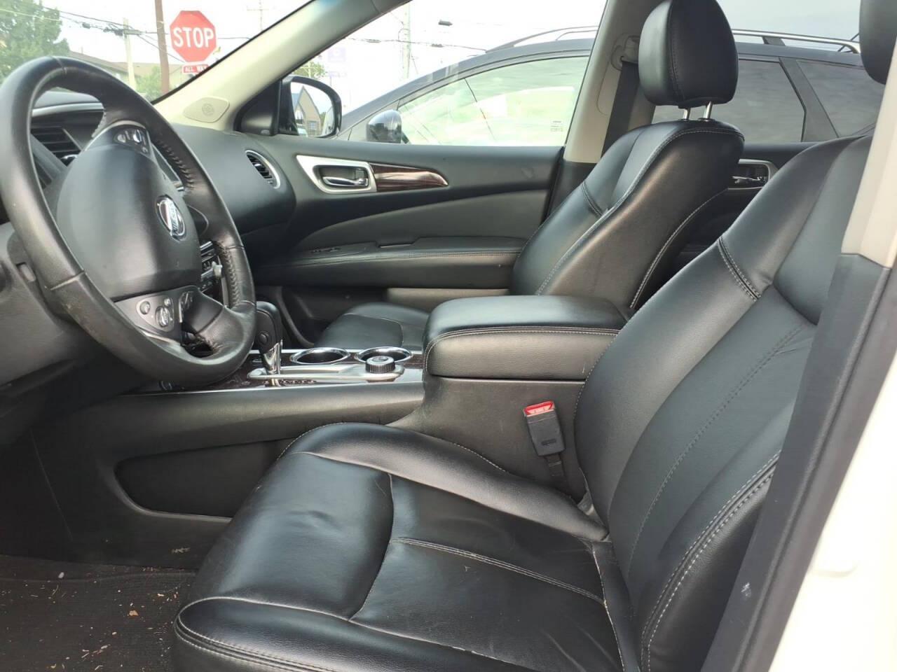 Nissan Pathfinder 4WD 4dr SL 2015