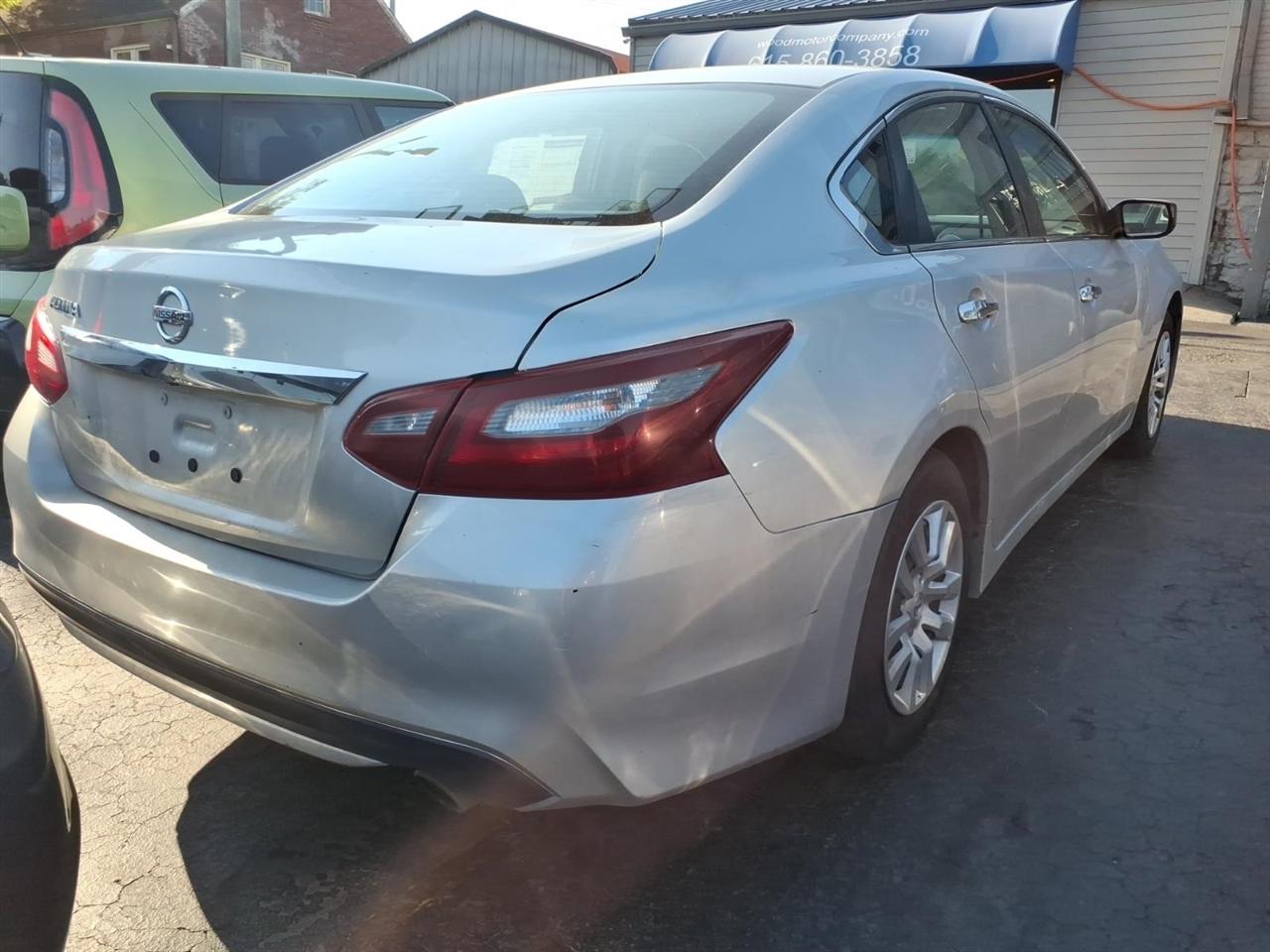 Nissan Altima  2018