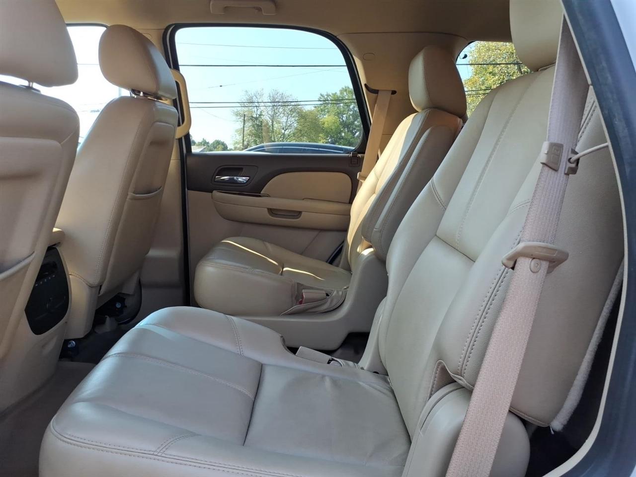 GMC Yukon  2011