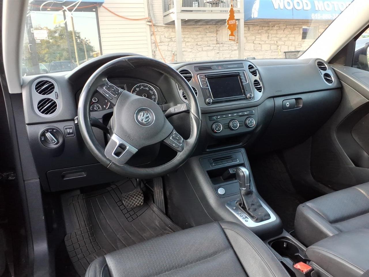 Volkswagen Tiguan  2016