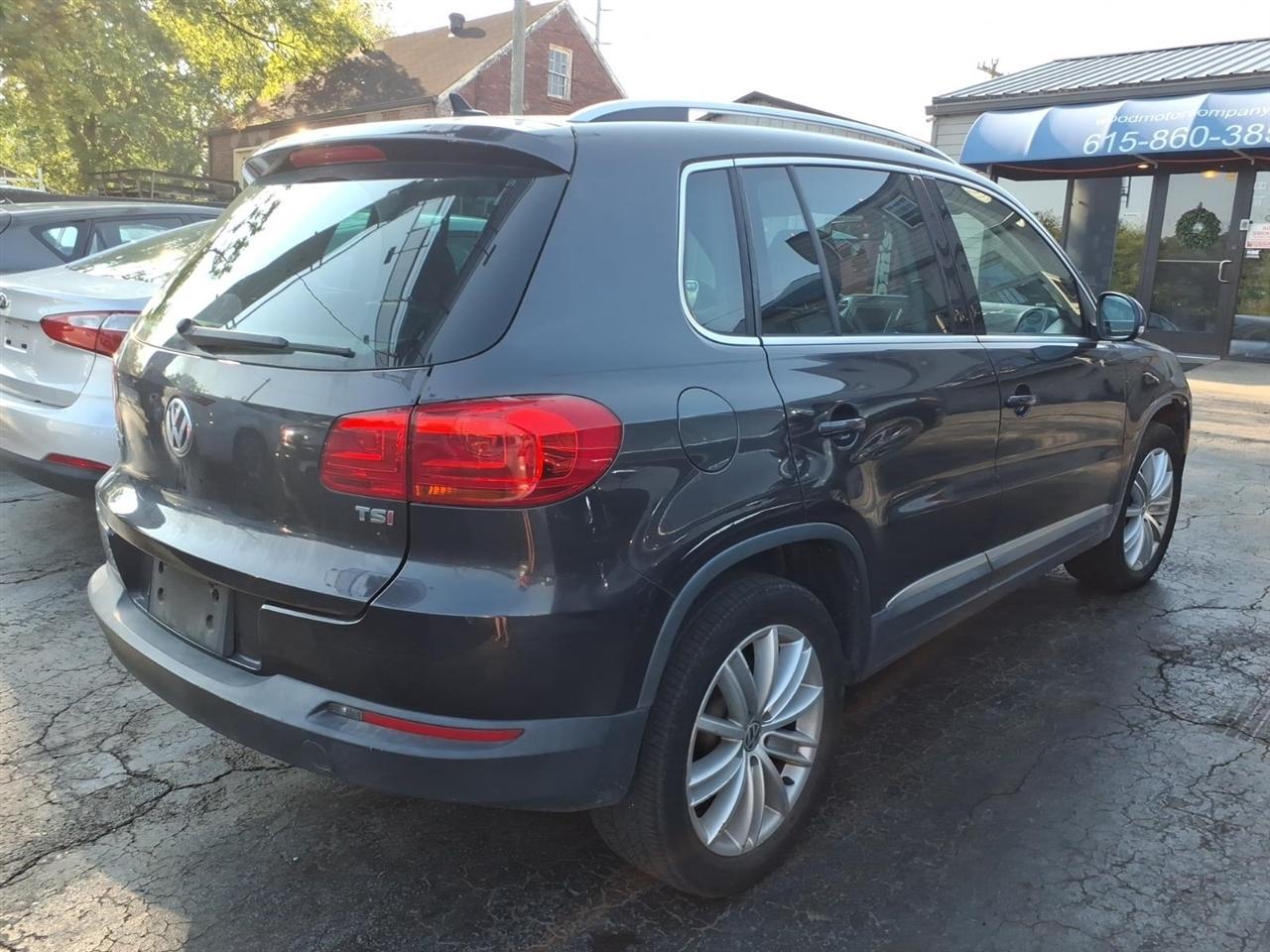 Volkswagen Tiguan  2016