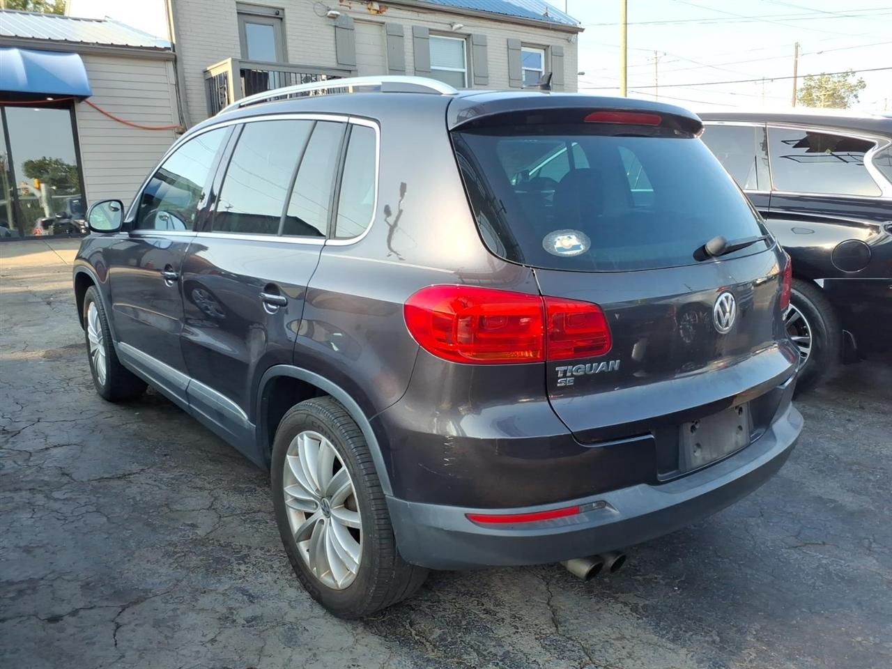 Volkswagen Tiguan  2016