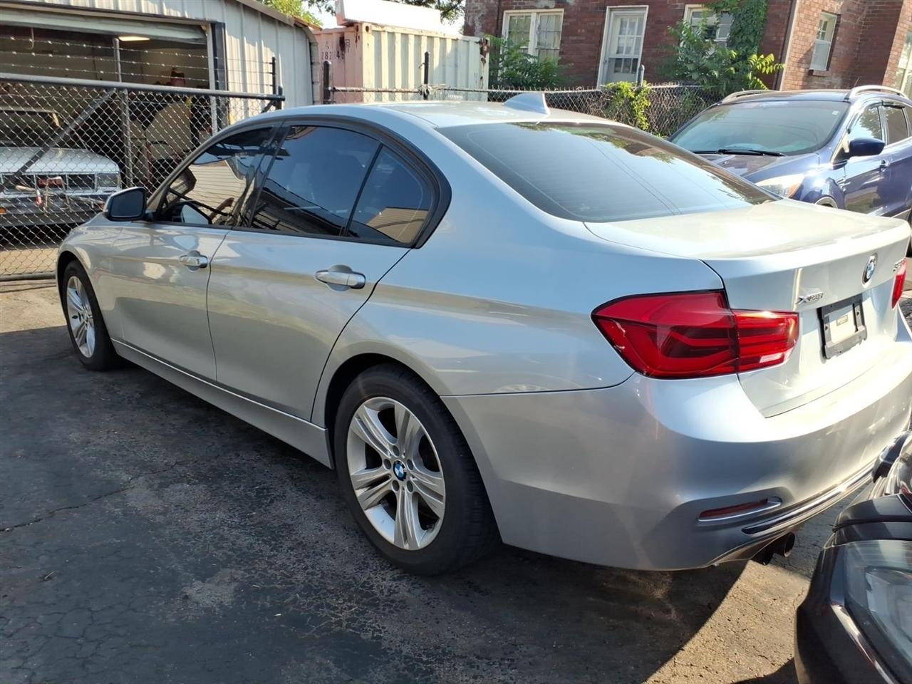 BMW 3 Series  2016