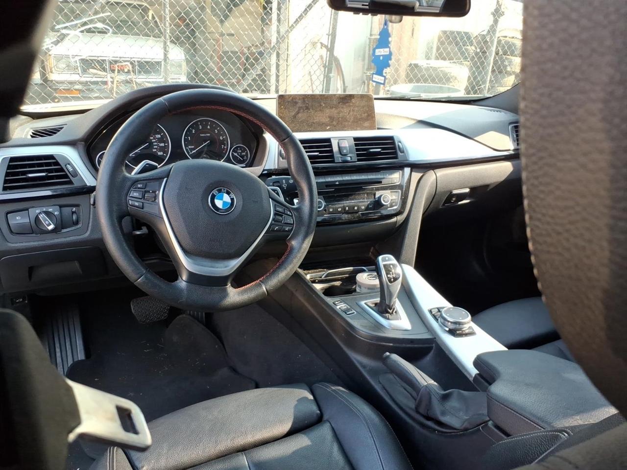 BMW 3 Series  2016