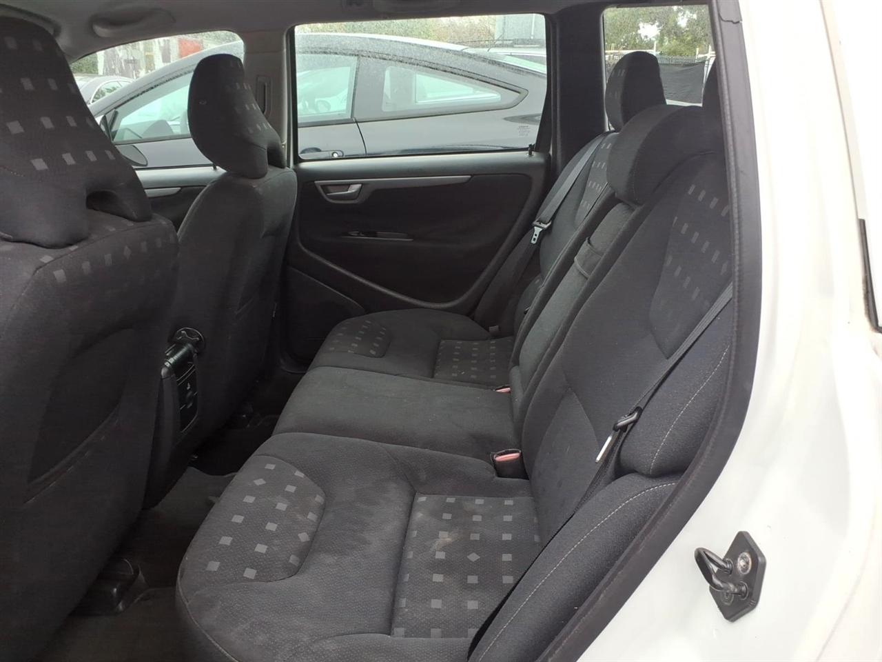 Volvo V70  2005
