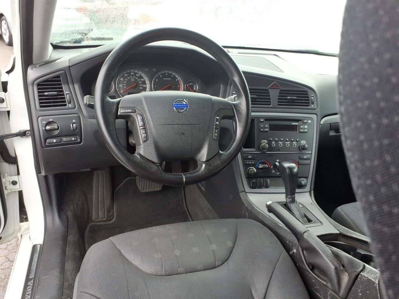 Volvo V70  2005