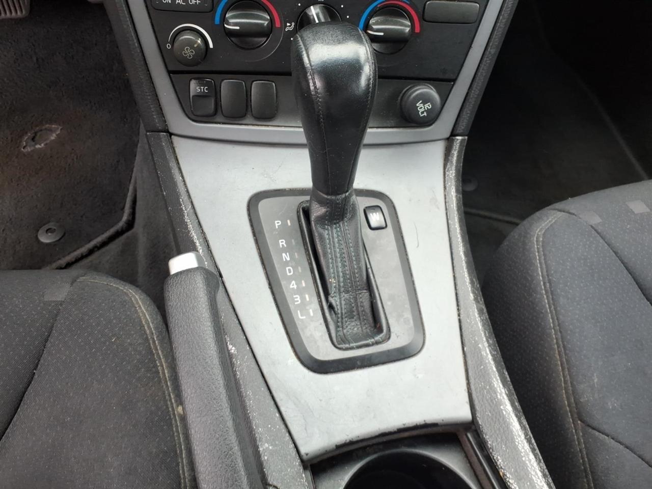 Volvo V70  2005